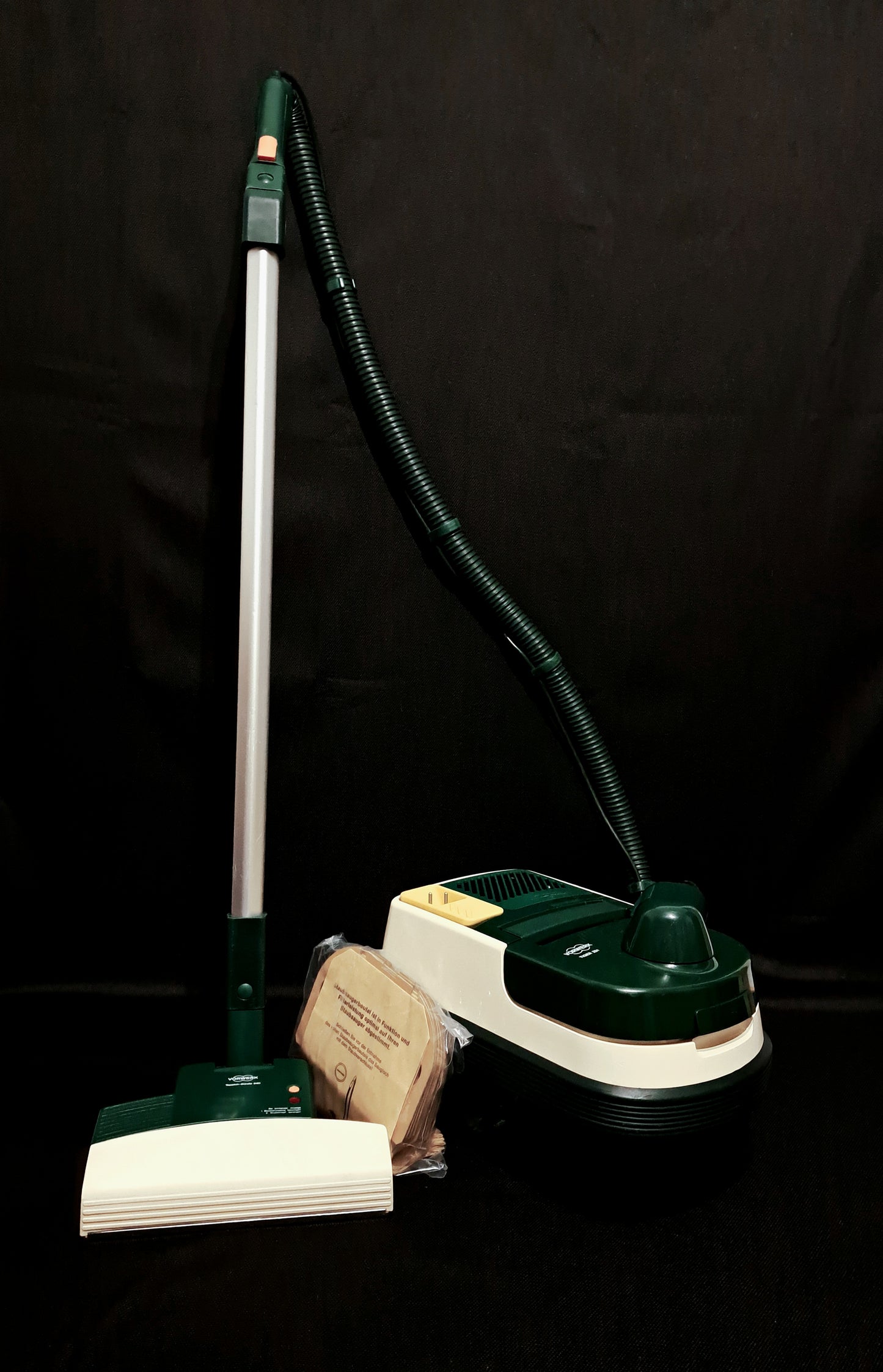Vorwerk Staubsauger Tiger 251 mit Elektrischer Teppichbürste ET 340